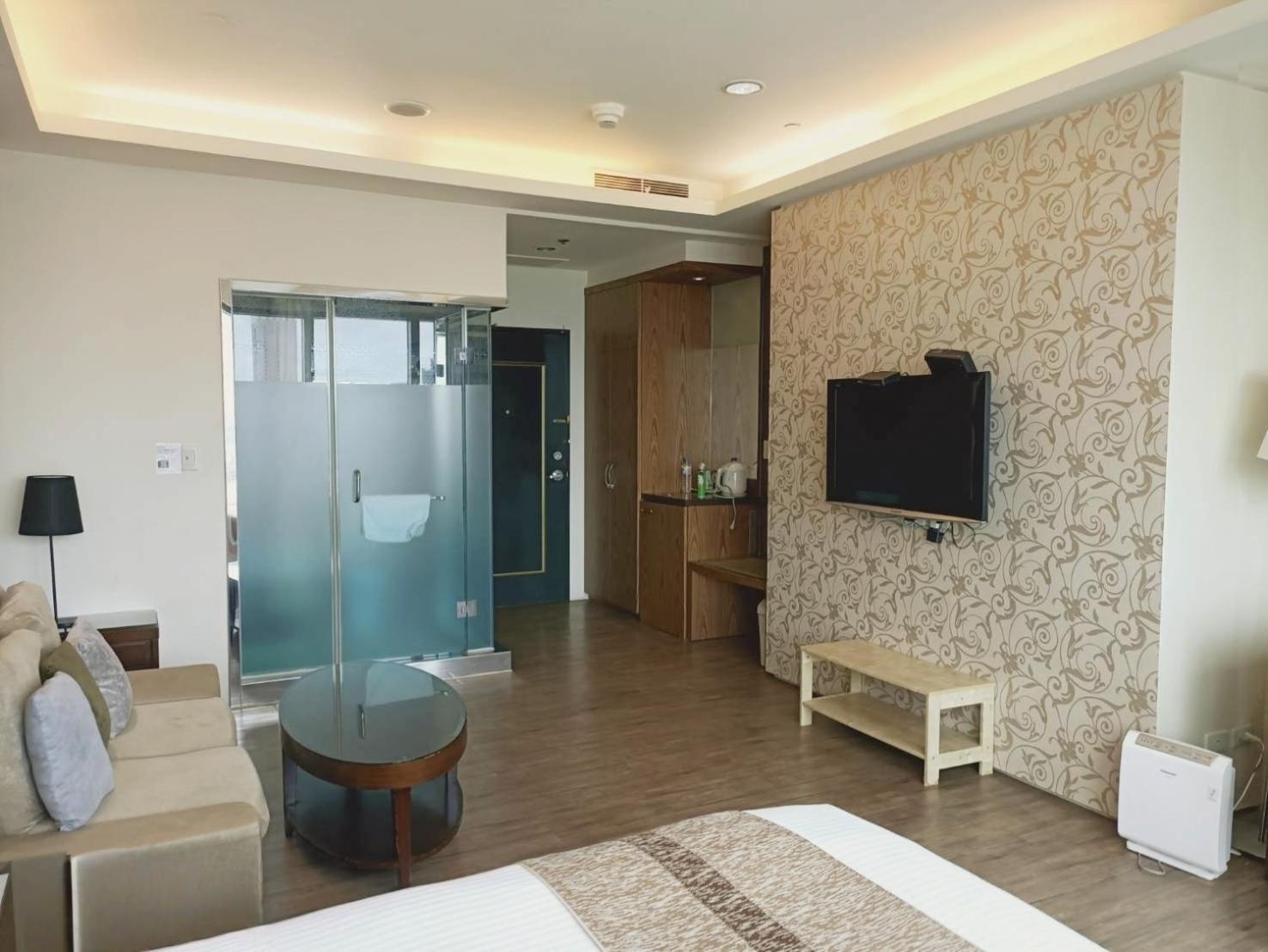 85 Cape Inn Kaohsiung Exterior foto